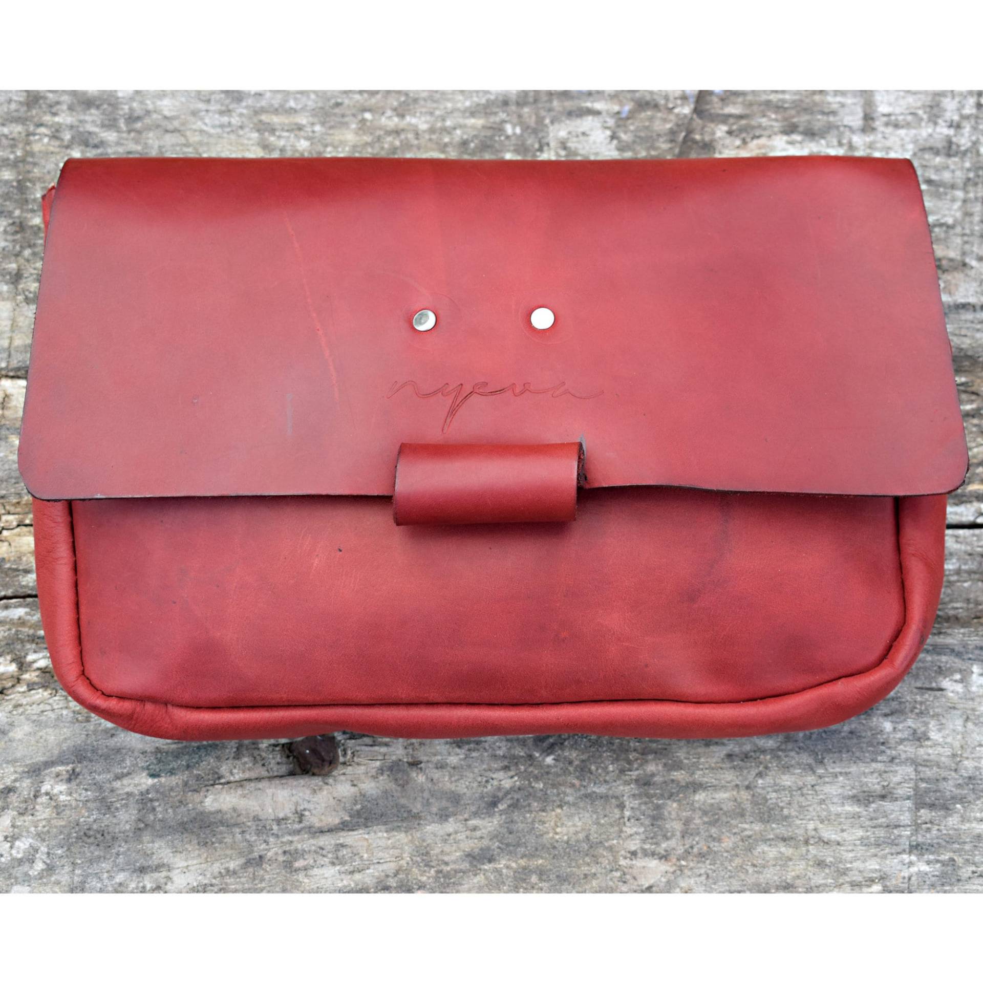 Roter Ledergürtel Mit Tasche, Utility-Gürtel, Taschengürtel, Leder-Fanny-Pack, Leder-Utility-Gürteltasche, Taille Tasche Gürtel, Leaher Gürtel von NyevaLeatherAtelier