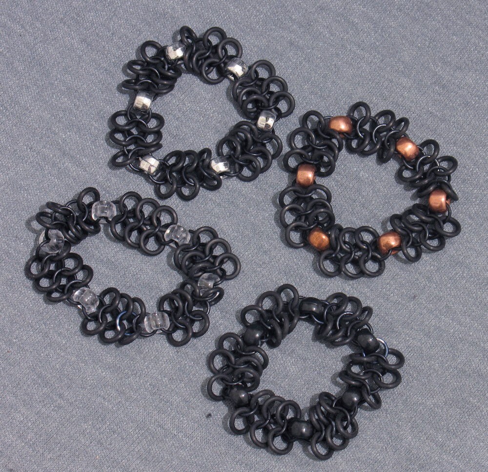 Benutzerdefinierte Stretch Kettenhemd Perlen Armband von NyteSpryte