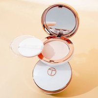 O.TWO.O - Silky & Moisturising Setting Powder - 3 Colors #02 Light Skin - 10g O.TWO.O - Silky & Moisturising Setting Powder - 3 Colors #02 Light Skin - 10g von O.TWO.O
