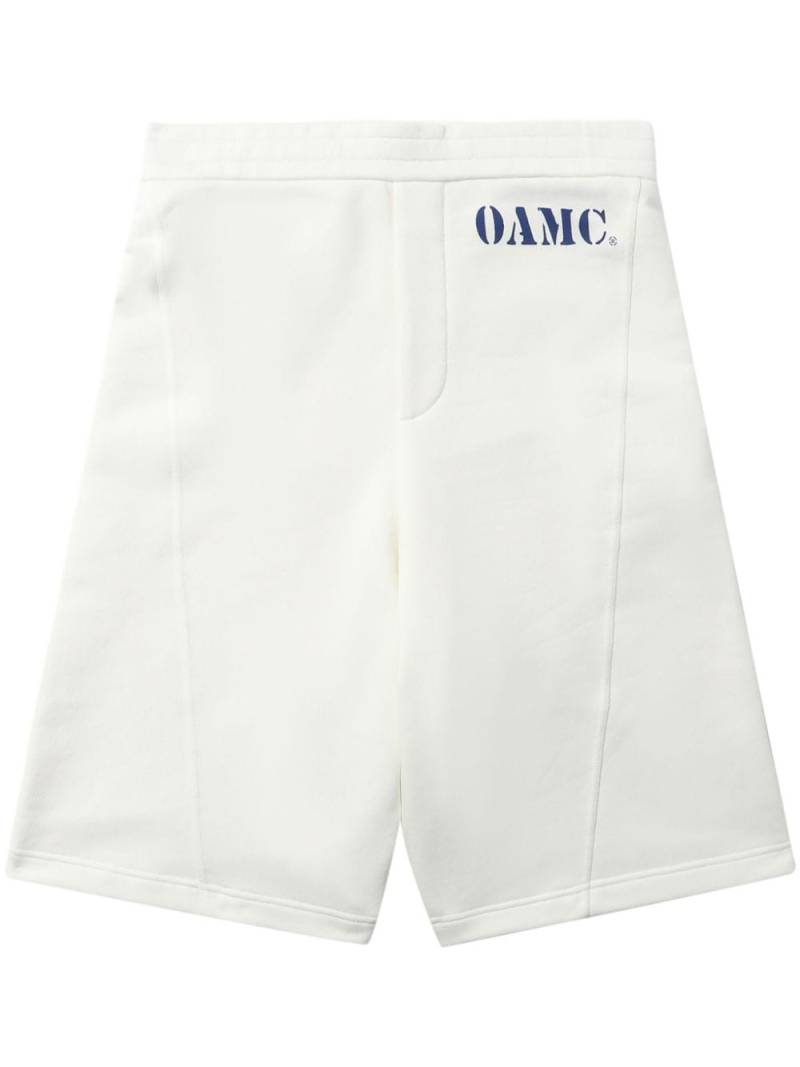 OAMC Joggingshorts mit Logo-Print - Weiß von OAMC