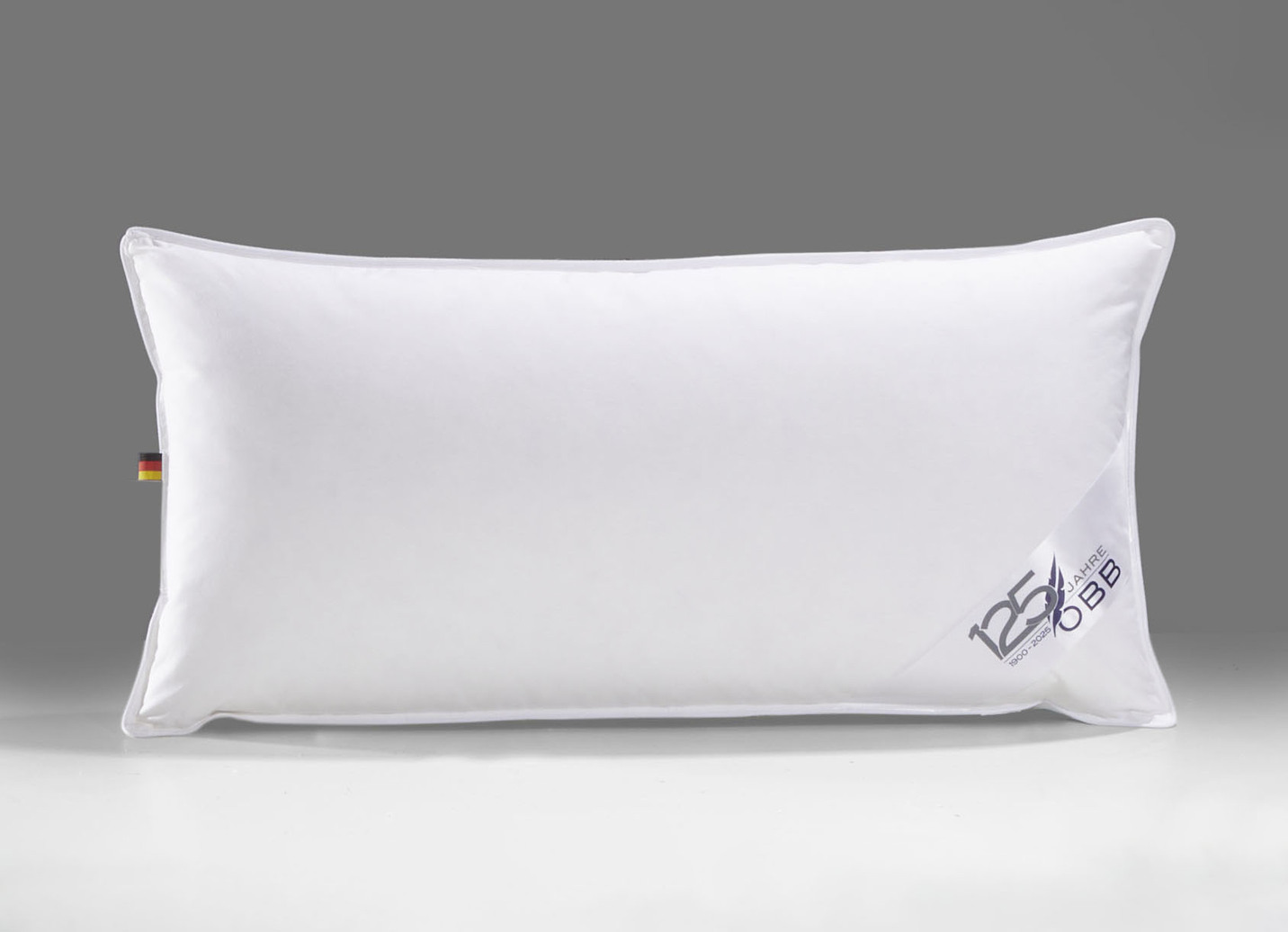 Daunen-Bettwarenprogramm zum 125 Jahre OBB Jubiläum, Kissen, Größe 121 (Kissen, 40/ 80 cm), Weiss von OBB