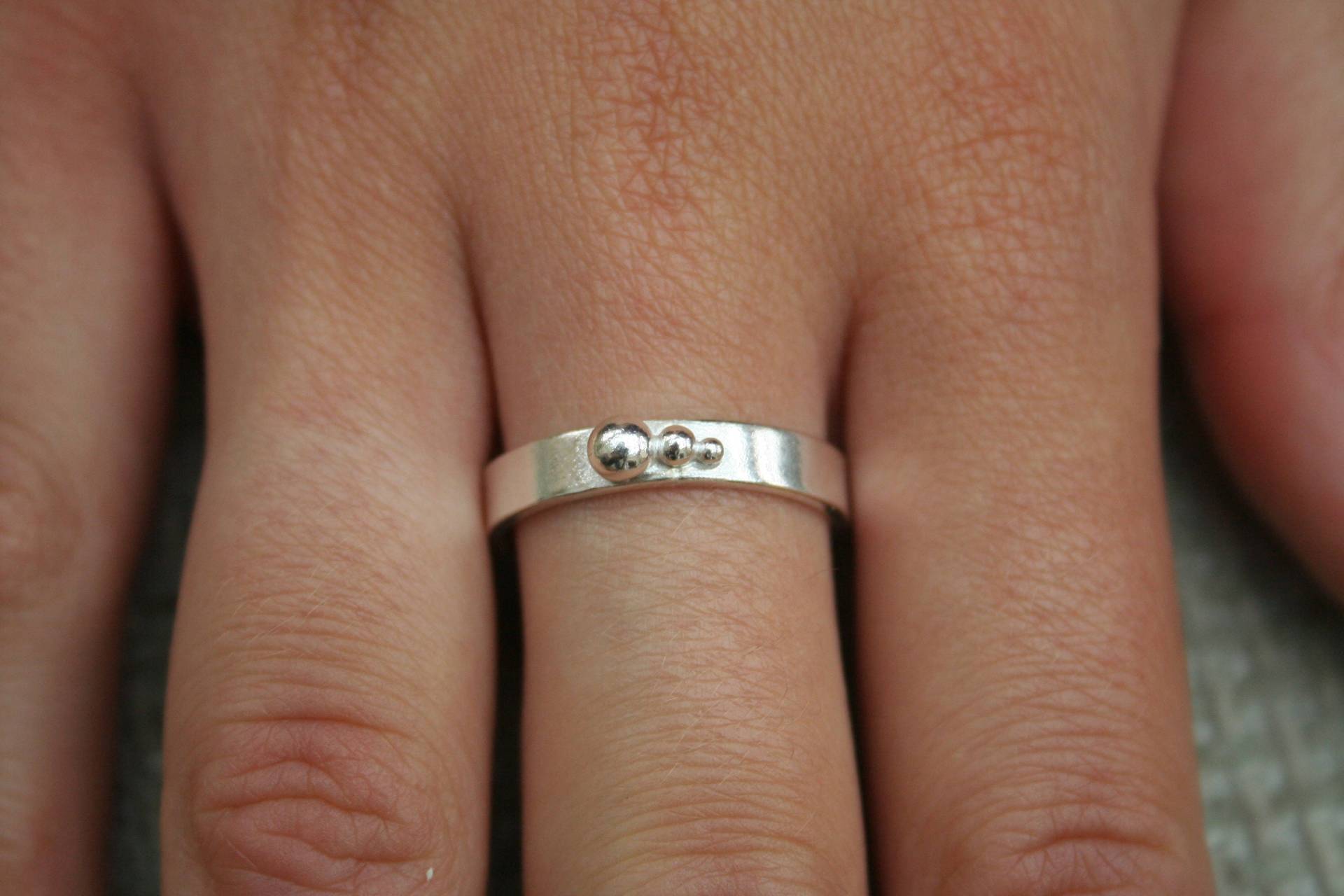 sterling Silber Ring Mit Drei Silberkugeln sterling Silber Ring Mit Drei Silberkugeln von OBInfinityJewellery