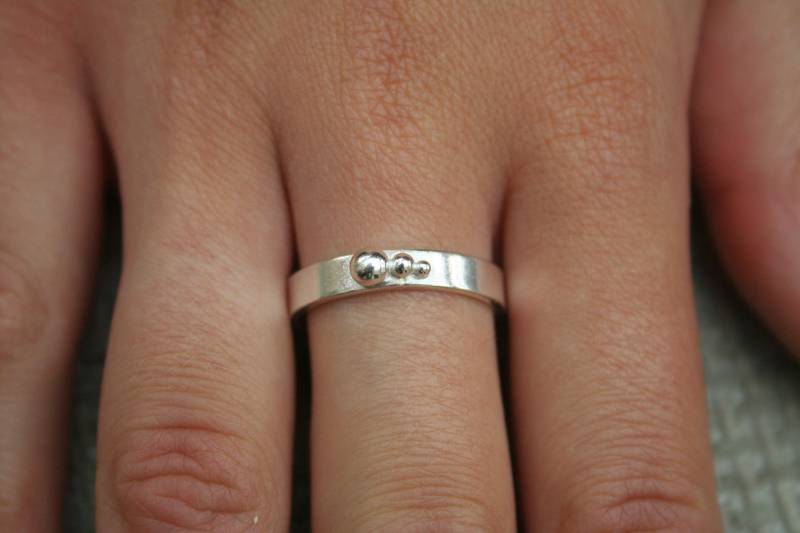 sterling Silber Ring Mit Drei Silberkugeln sterling Silber Ring Mit Drei Silberkugeln von OBInfinityJewellery