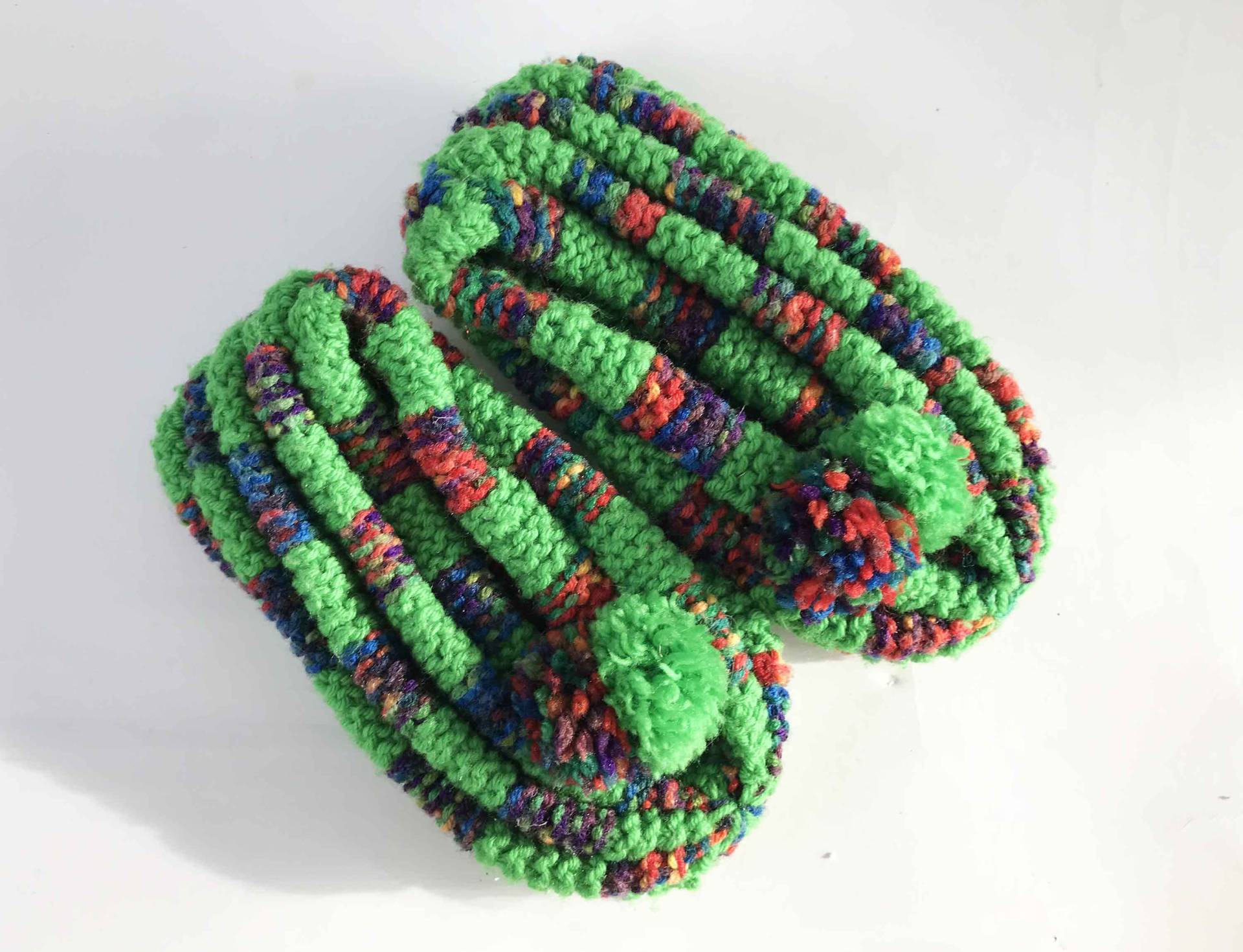 The Going Green Vintage 80Er Jahre Häkeln Handgestrickte Stiefel Dicke Socken Pullover Pom Strick-Booties Grüne Häkel-Hausschuhe Winter The Going Green Vintage 80Er Jahre Häkeln Handgestrickte Stiefel Dicke Socken Pullover Pom Strick-Booties Grüne Häkel-Hausschuhe Winter von OBJECTSofMATTER