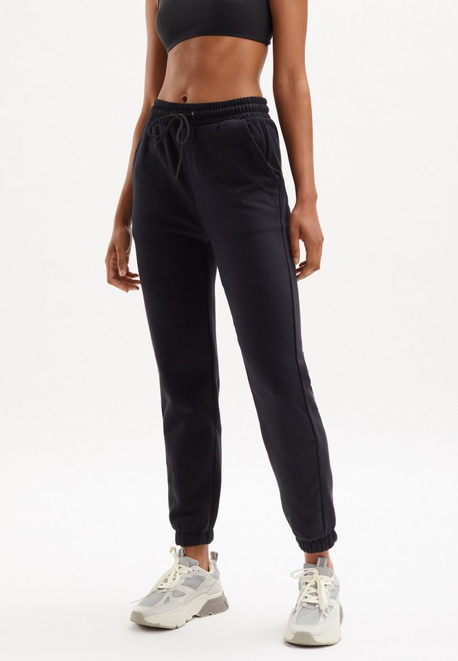OCEANSAPART Jogger Pants Charly (1-tlg) mit schmal zulaufenden Bein von OCEANSAPART