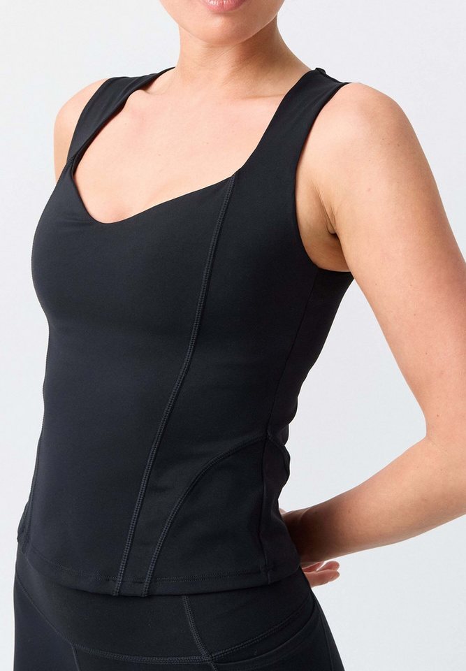 OCEANSAPART Sporttop Shania (0-tlg) mit femininem Ausschnitt und herausnehmbaren Cups von OCEANSAPART