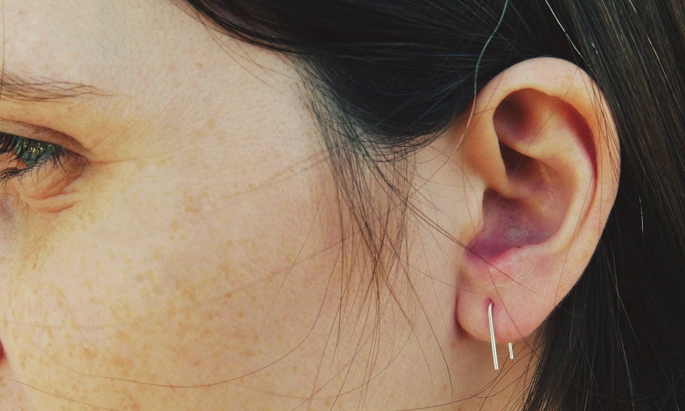 U-Förmige Ohrringe Zierliche Goldfield Oder Silberbogen Ohrringe U-Förmige Ohrringe Zierliche Goldfield Oder Silberbogen Ohrringe von ODENIjewelry