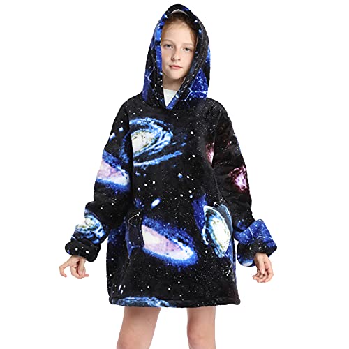 OEAK Hoodie Decke Kinder Pullover Decke Oversize lose Übergroße Kuscheldecke mit Ärmeln Sweatshirt Decke mit Kapuze Kapuzenpullover für Mädchen Jungen (Universum, 7-12 Jahre) von OEAK