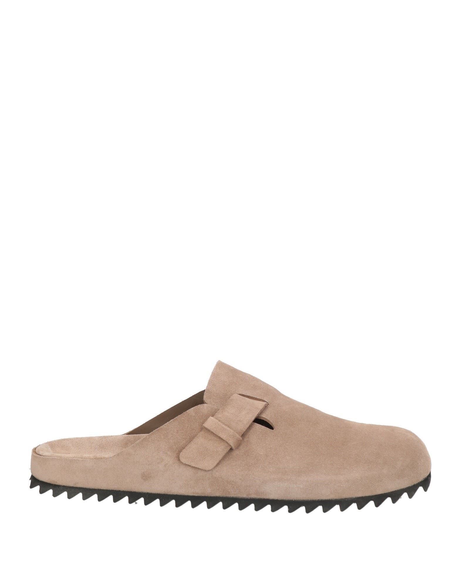 OFFICINE CREATIVE ITALIA Mules & Clogs Herren Hellbraun von OFFICINE CREATIVE ITALIA