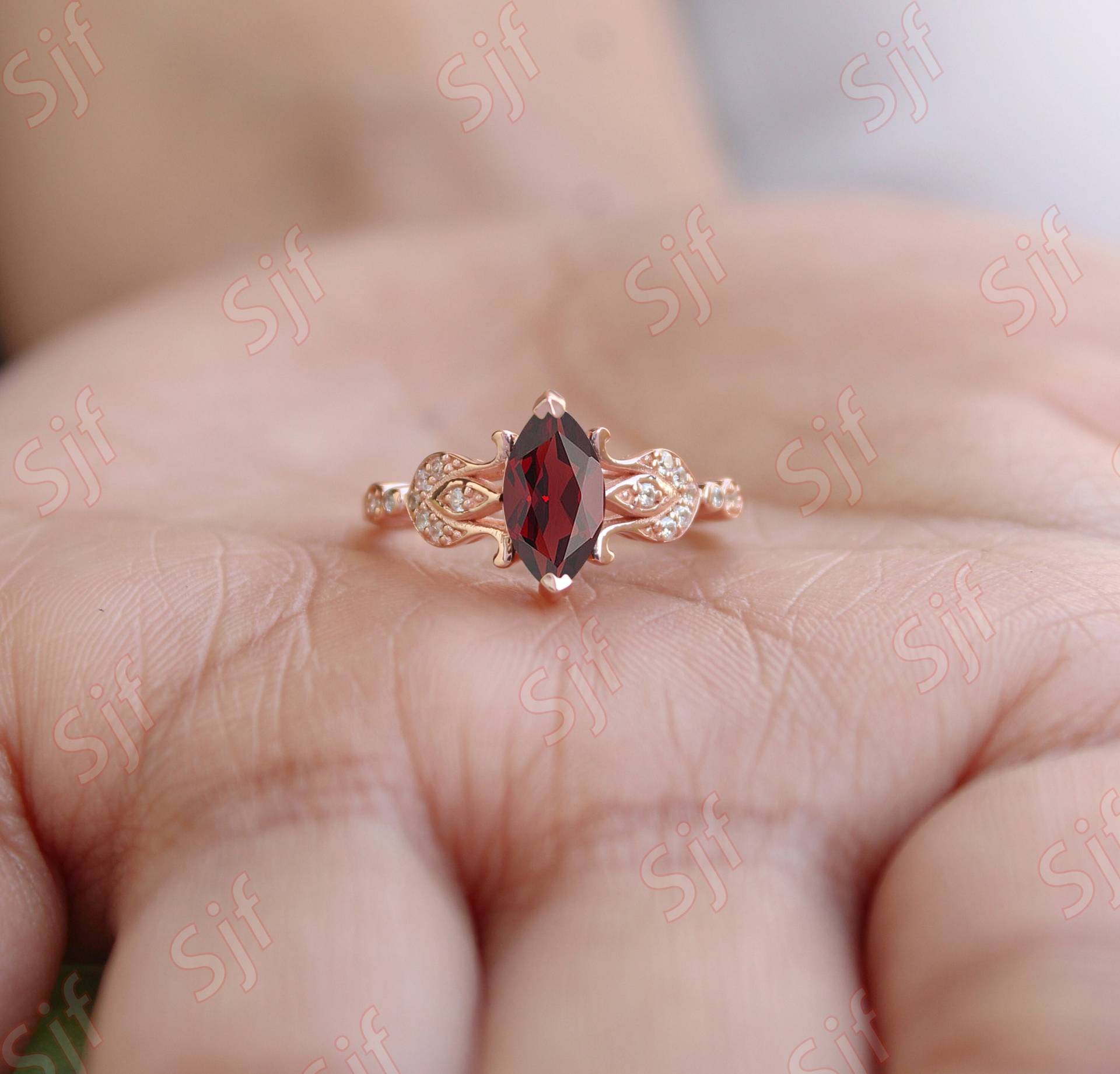 2.20 Ct Aaa Qualität Roter Granat & Diamant Frauen Verlobungsring Solitär Ring Für Frau Smaragd Schliff Gold Ring, Sie von OGofJewelry