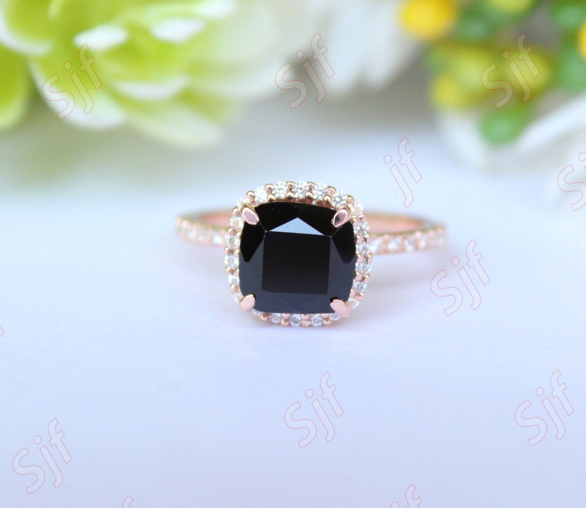 8, 00 Mm Kissen Natürlicher Schwarzer Onyx 14K Rose Gold Überzogen 925 Silber Halo Verlobungsring Für Ihr Versprechen Statement Jubiläum von OGofJewelry