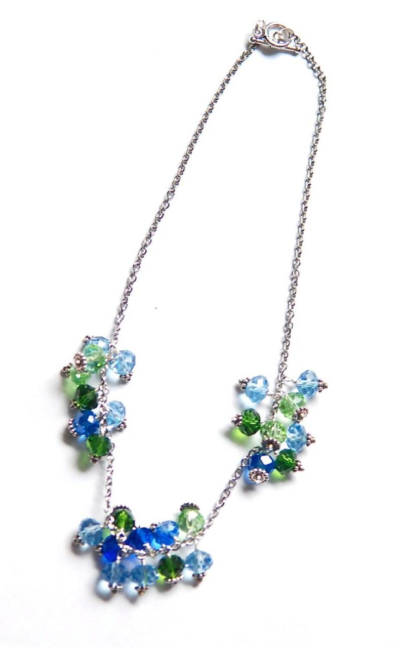 Facettierte Klumpen-Halskette, Die Funkelt Facettierte Klumpen-Halskette, Die Funkelt von OHDEEjewelry