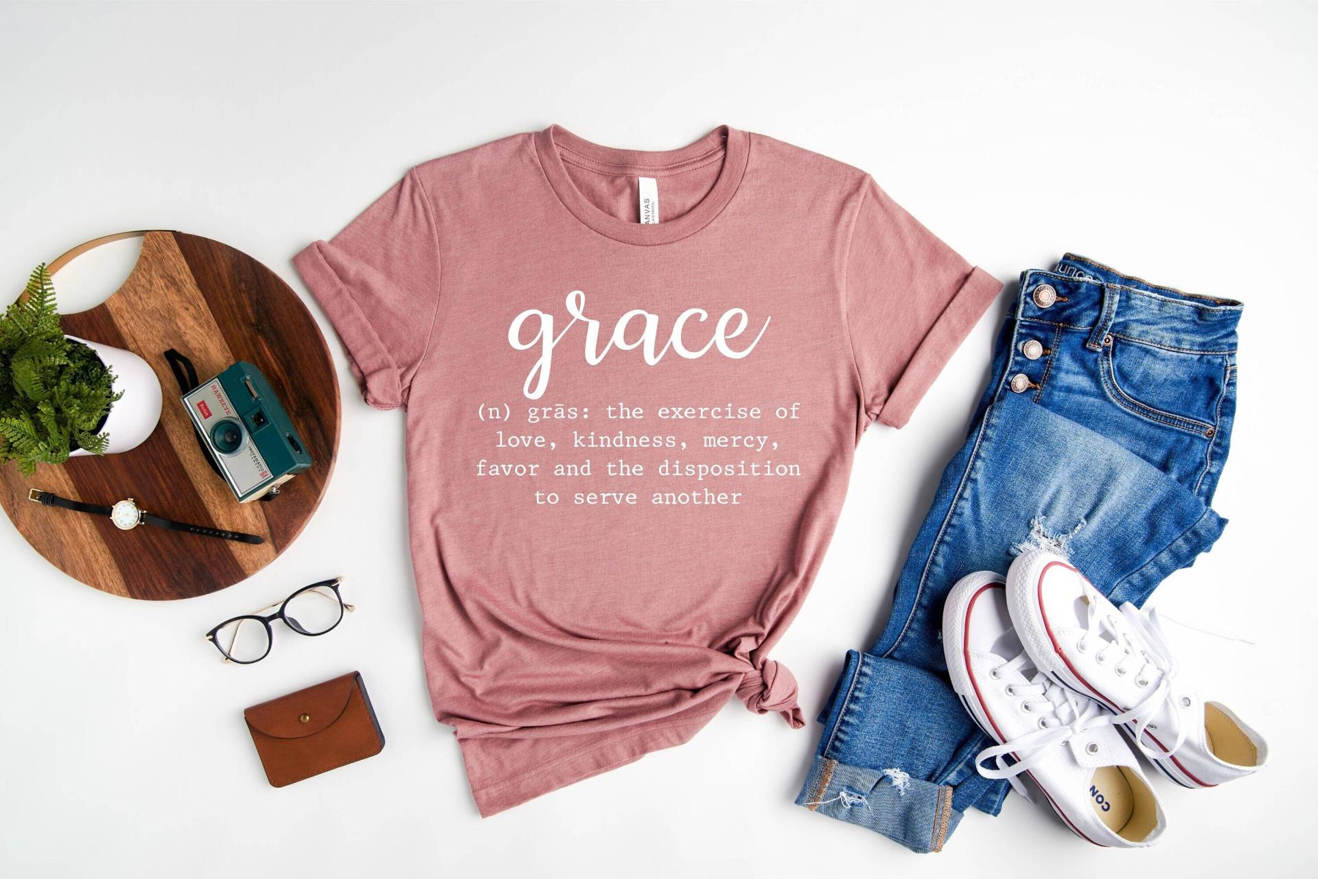 Grace Shirt, in Shirt Wachsen, Christliche Shirts Für Frauen, Geschenke, T-Shirts, Religiöse Tops Sie, Geschenk Sie von OJEYAPPAREL