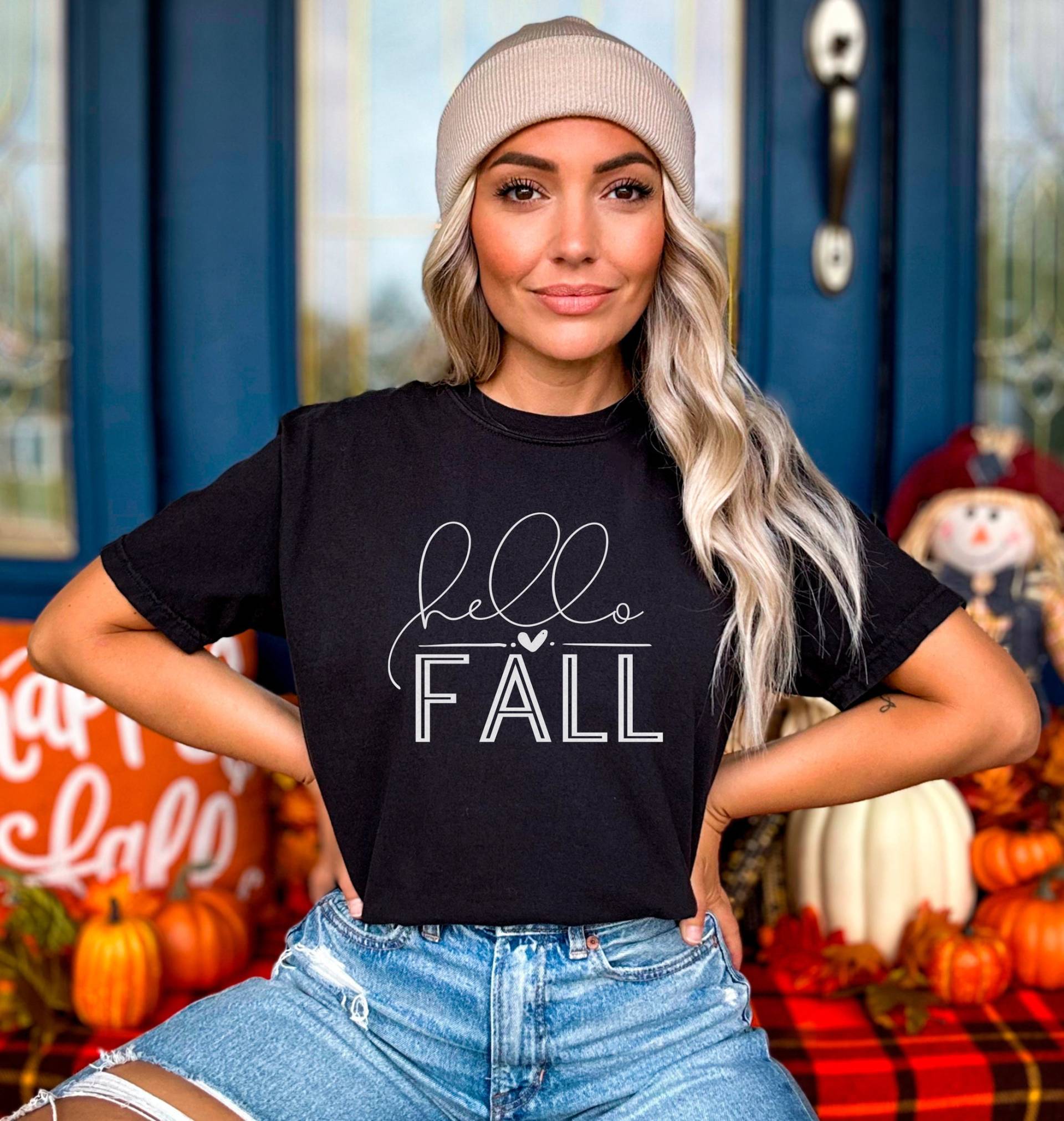 Herbst Shirt, Hallo Kürbis Saisonale Zeit Tshirt, Es Ist Frauen Saison von OJEYAPPAREL