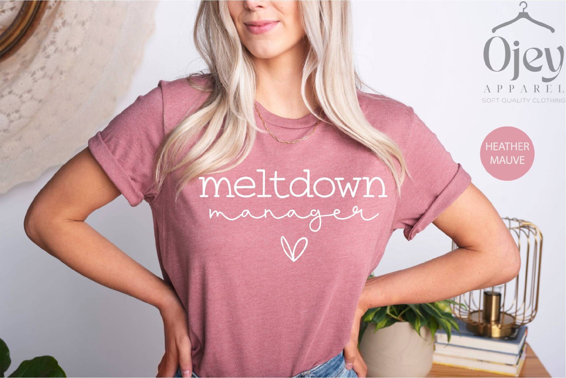 Mama Leben Shirt, Meltdown-Manager Kleinkind Lustige Babysitter Geschenk Für Mama, Mutterschaft Shirt von OJEYAPPAREL