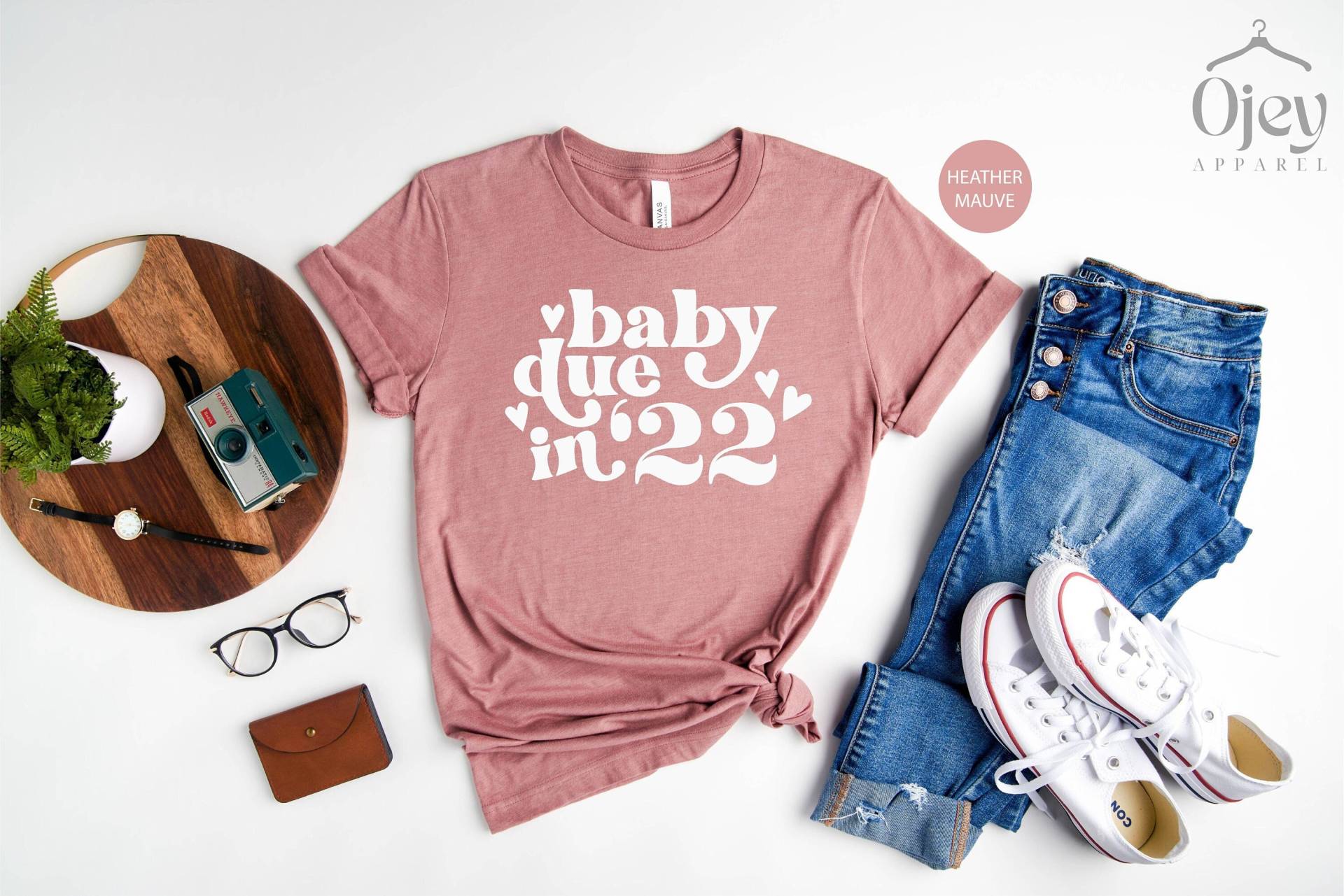 Schwangerschaft Shirts, Baby Due in 22 Shirt, Ankündigung Shirts Geschenk, Reveal Shirt von OJEYAPPAREL