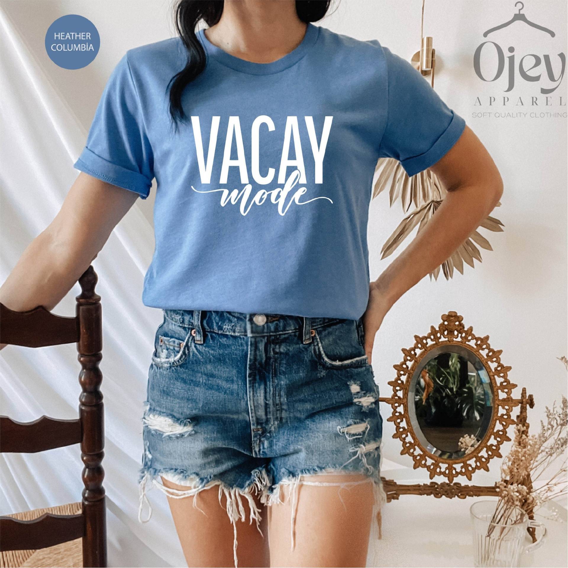 Vacay Mode Shirt, Sommerferien Mädchen Urlaub T-Shirts, 2024 Reise Urlaubs Shirts Für Frauen, Reisegeschenk von OJEYAPPAREL