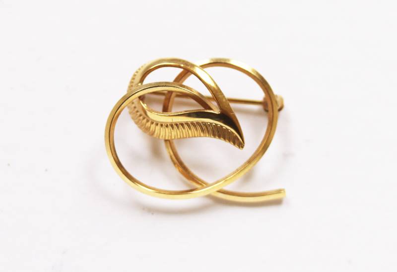 Vintage 14K Gold Filled Blatt Brosche - Mid Century Madmen Stil von OLDMOE