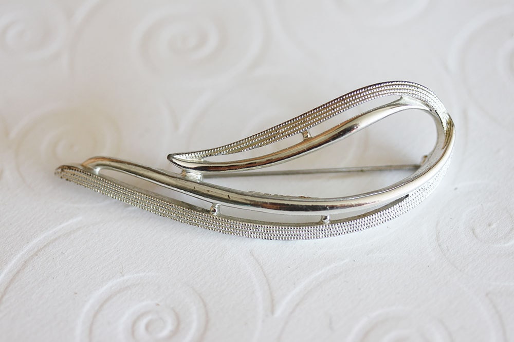 Vintage Brosche Blatt Mid Century Modern Pin von OLDMOE