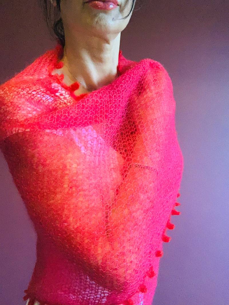 Fucsia & Roter Seiden-Mohair-Schal/Schal/Pashmina Handgestrickt Fucsia & Roter Seiden-Mohair-Schal/Schal/Pashmina Handgestrickt von OMAXDesign