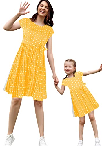 OMZIN Mommy and Me Kleider Polka Dots Plissee Kleid Casual Cap Sleeve Boat Neck Empire Waist a Line Dress Gelb 6-7Y von OMZIN