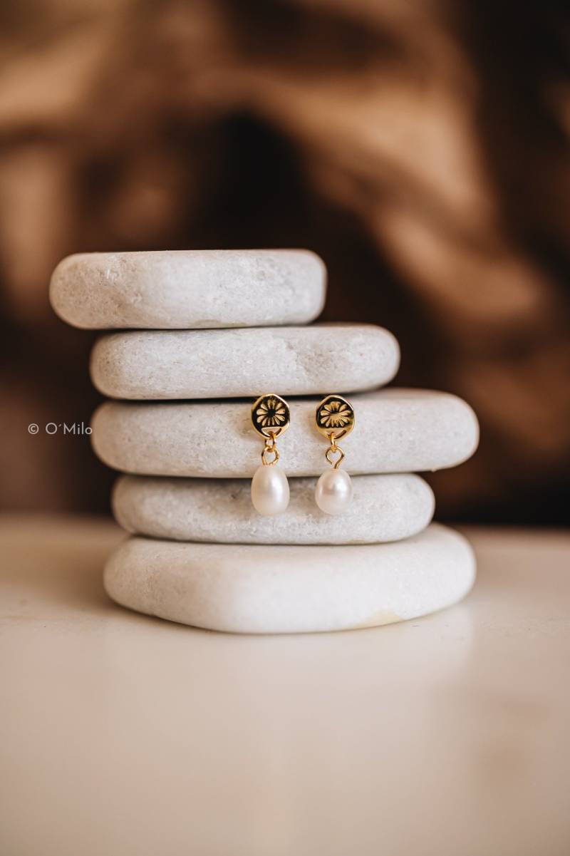Süsswasser Zucchtperlen Ohrhänger Sterling Silber Gold Vermeil "Perla" von OMiloStudio