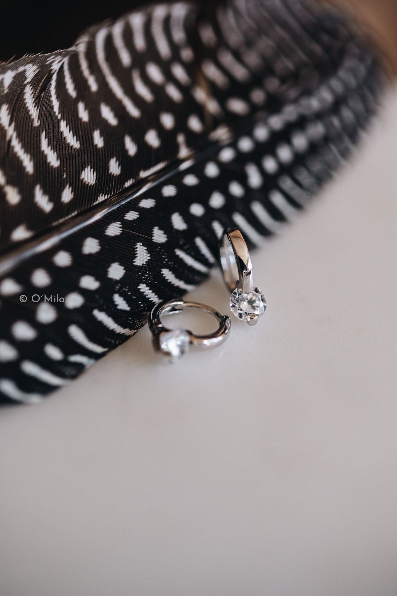 sterling Silber Cz Diamant Creolen Anlauffrei Huggies "Aurora" von OMiloStudio