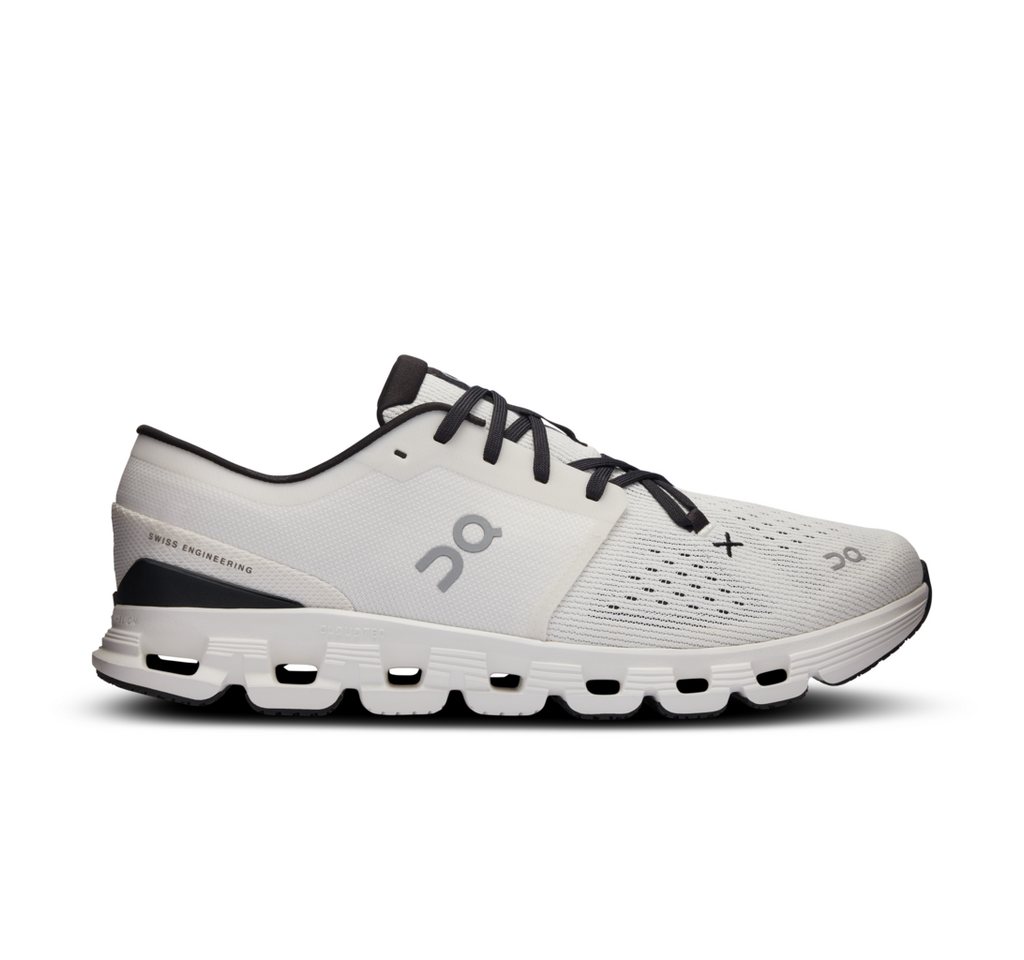 ON RUNNING On Laufschuh Cloud X 4 Trainingsschuh von ON RUNNING