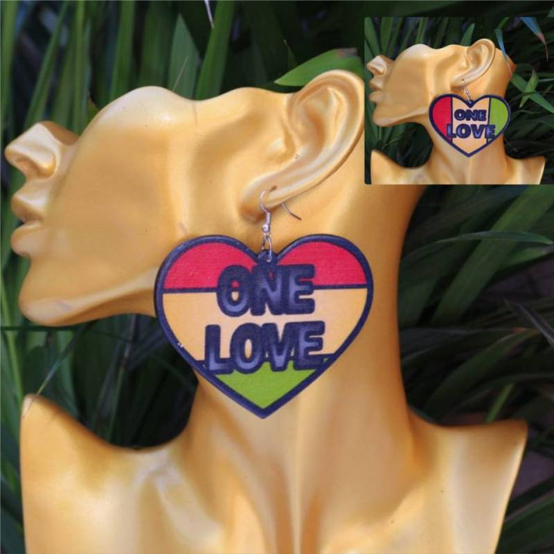 One Love Herz Ohrringe von ONELOVEByLDN