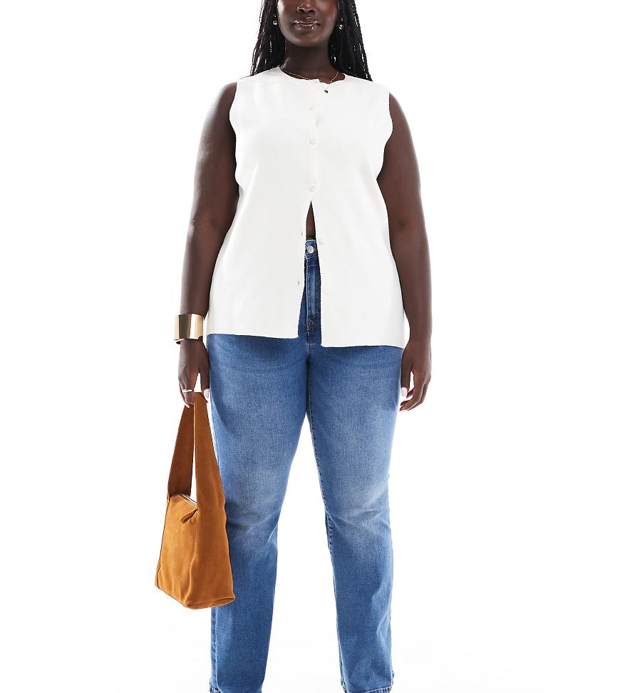 ONLY Curve - Ausgestellte Jeans in Mittelblau von ONLY Curve