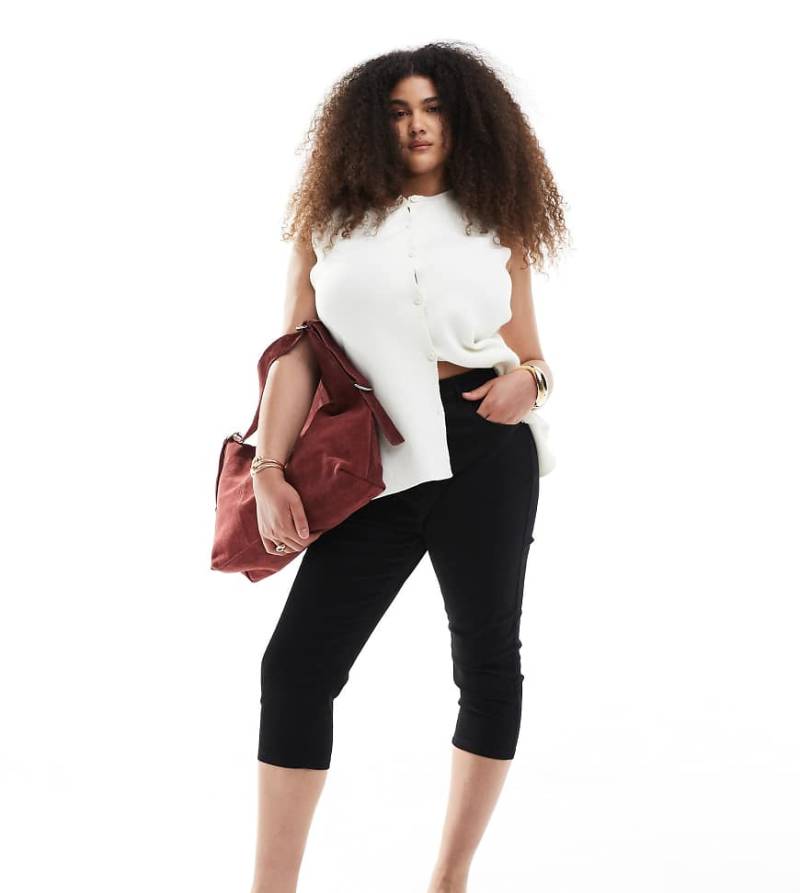 ONLY Curve - Capri-Hose in Schwarz von ONLY Curve