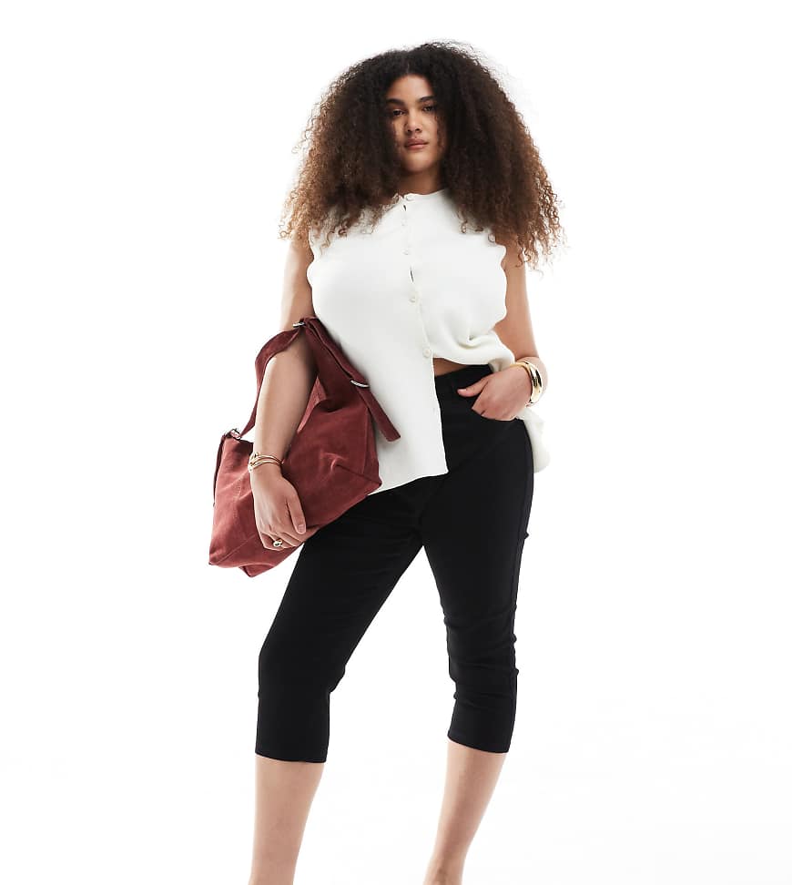 ONLY Curve - Capri-Hose in Schwarz von ONLY Curve