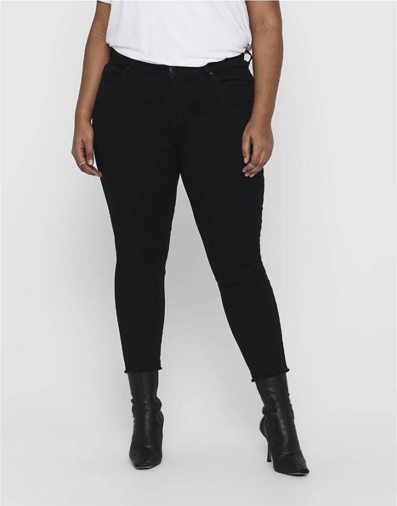 ONLY Curve - Eng geschnittene Jeans in Schwarz von ONLY Curve