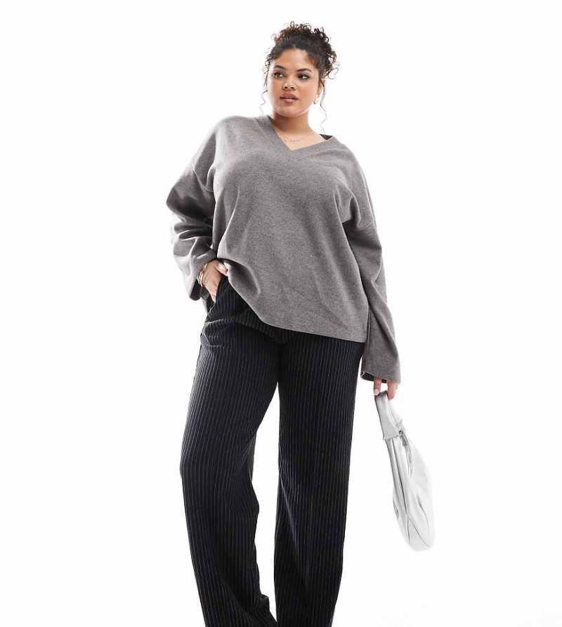 ONLY Curve - Gerade geschnittene Hose in Schwarz mit Nadelstreifen von ONLY Curve