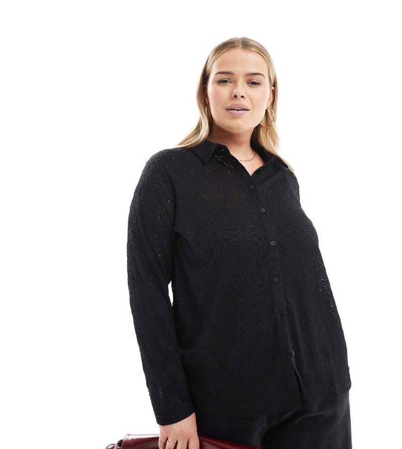 ONLY Curve - Hemdbluse aus Spitze in Schwarz von ONLY Curve