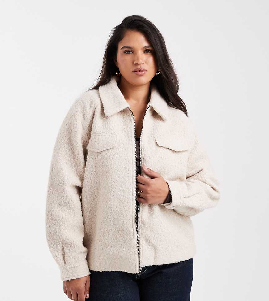 ONLY Curve - Jacke aus Bouclé in Steinbeige mit durchgehendem Reißverschluss-Neutral von ONLY Curve