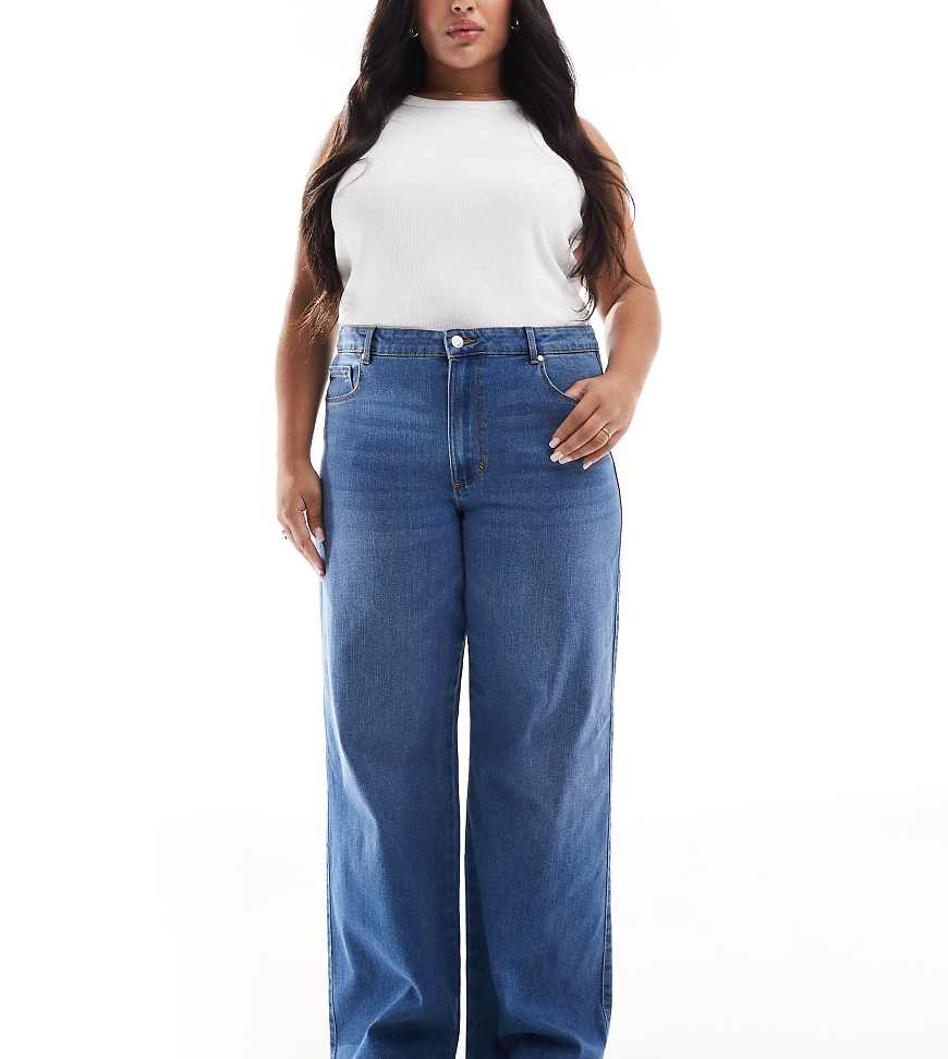 ONLY Curve - Jeans in Mittelblau mit hohem Bund und weitem Bein von ONLY Curve