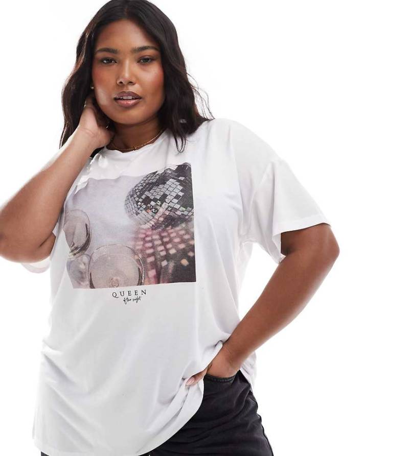ONLY Curve - Kastig geschnittenes Oberteil in Weiß mit Discokugel-Print von ONLY Curve