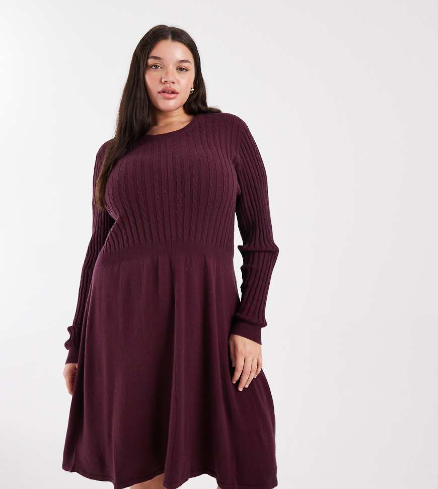 ONLY Curve - Kurzes Strickkleid in Burgunderrot mit Zopfmuster-Grau von ONLY Curve