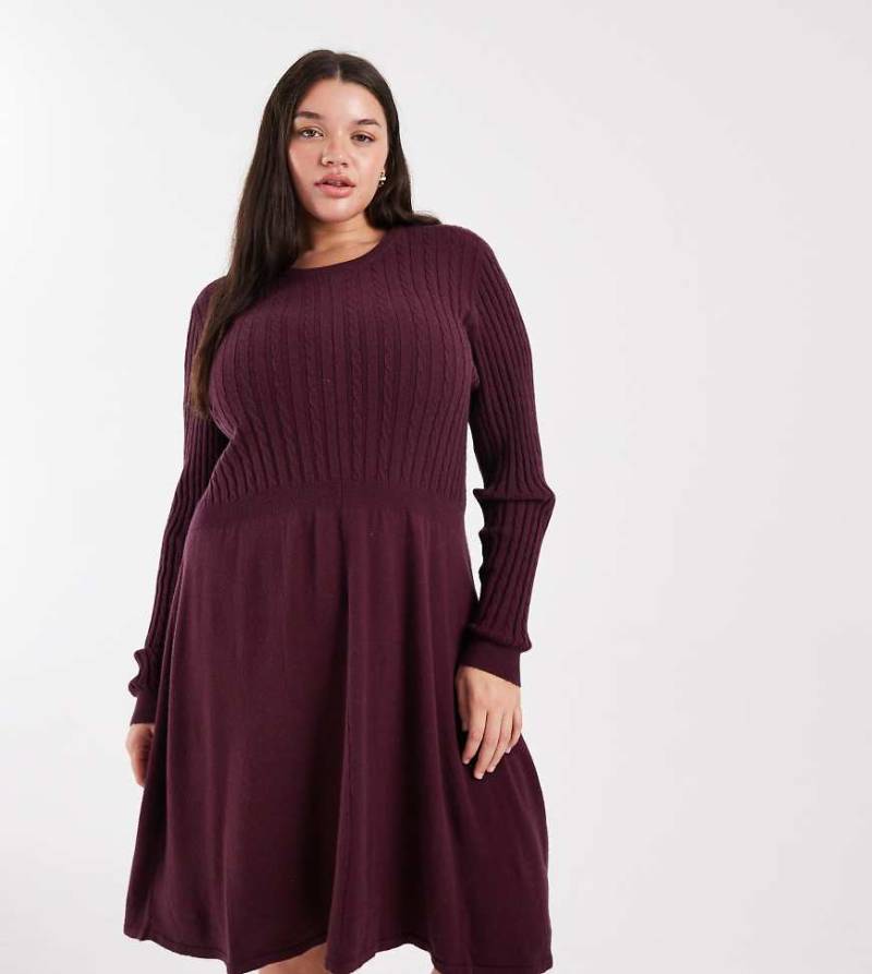 ONLY Curve - Kurzes Strickkleid in Burgunderrot mit Zopfmuster-Grau von ONLY Curve