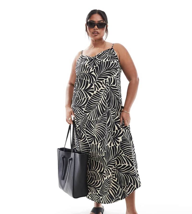 ONLY Curve - Maxi-Trägerkleid in Schwarz mit Palmenmuster von ONLY Curve