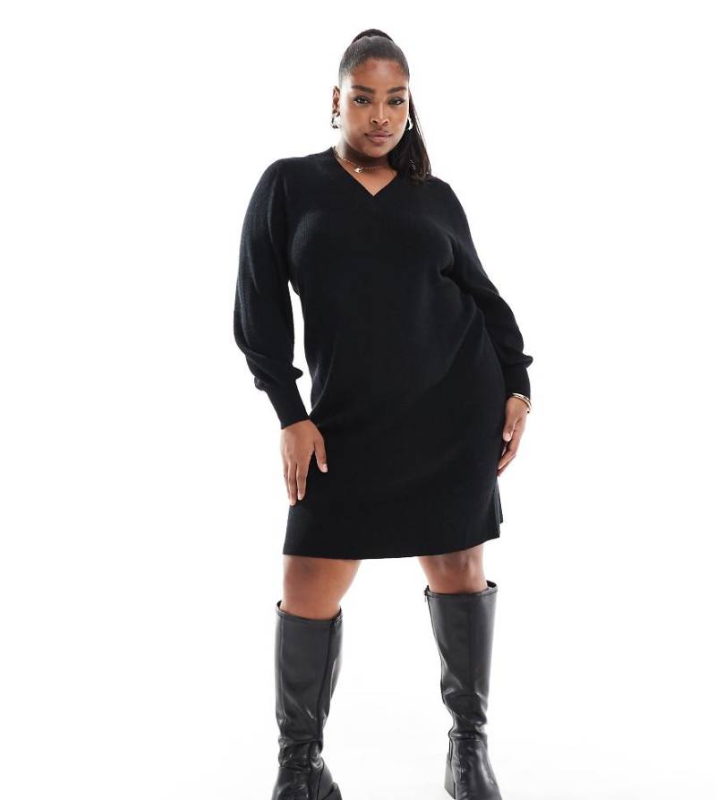 ONLY Curve - Mini-Strickkleid in Schwarz mit V-Ausschnitt von ONLY Curve