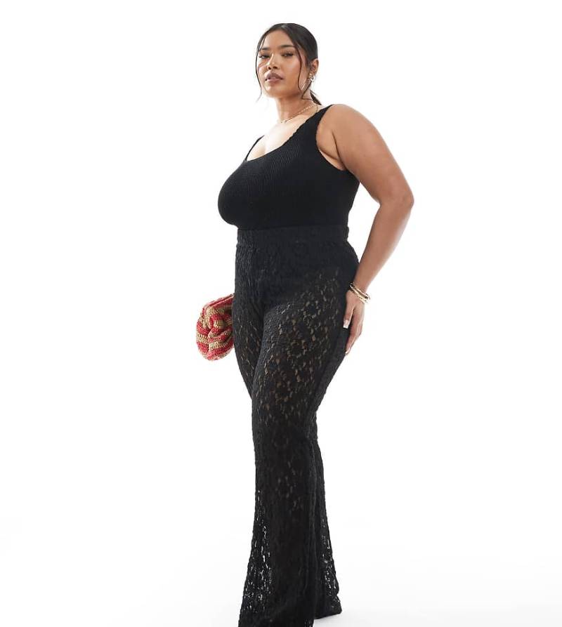 ONLY Curve - Schlaghose aus Spitze in Schwarz-Weiß von ONLY Curve