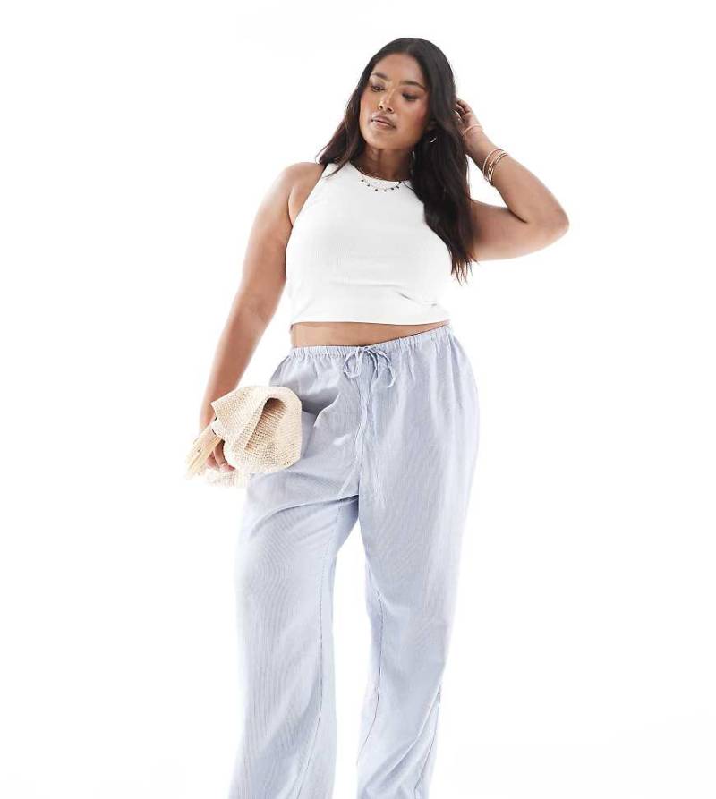 ONLY Curve - Seitlich gebunden Hose in Hellblau gestreift mit weitem Bein von ONLY Curve