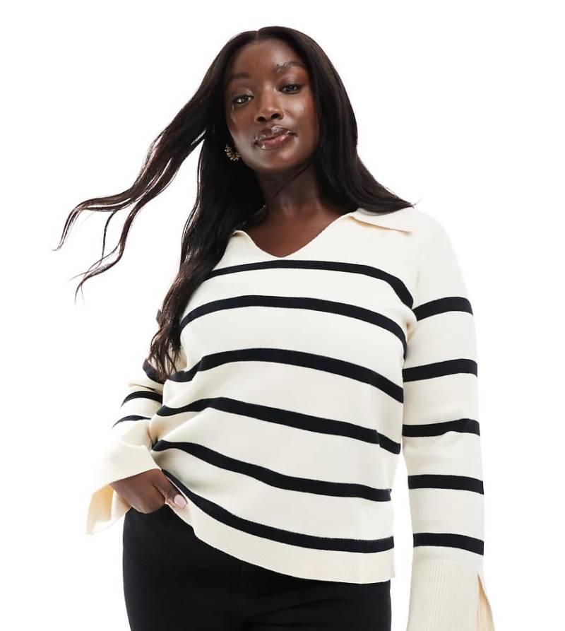ONLY Curve - Strickpullover in Weiß mit schwarzen Streifen und geteiltem Ausschnitt-Neutral von ONLY Curve