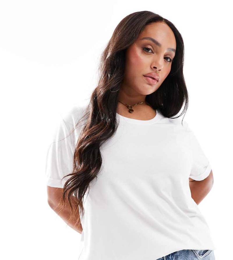 ONLY Curve - T-Shirt in Weiß mit umgeschlagenen Ärmeln von ONLY Curve