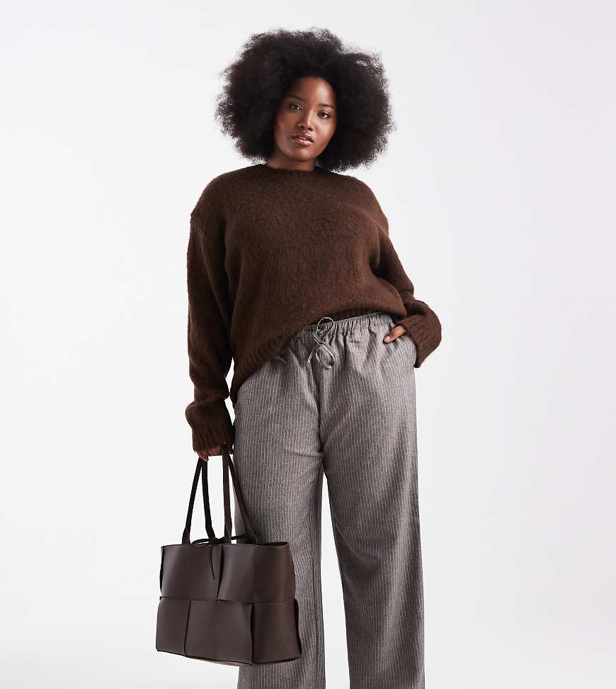 ONLY Curve - Weit geschnittene Hose in Grau mit Nadelstreifen von ONLY Curve