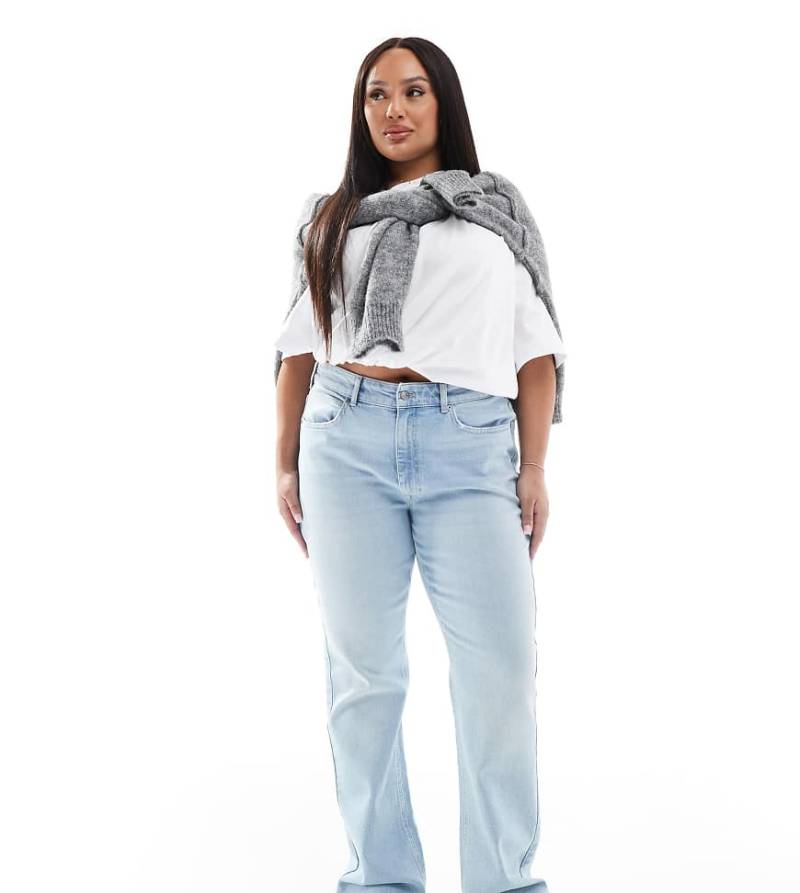 ONLY Curve - Weit geschnittene Jeans in Hellblau von ONLY Curve