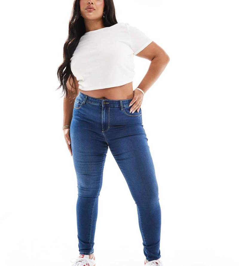 Only Curve - Augusta - Enge Jeans in mittelblauer Waschung mit hohem Bund von ONLY Curve