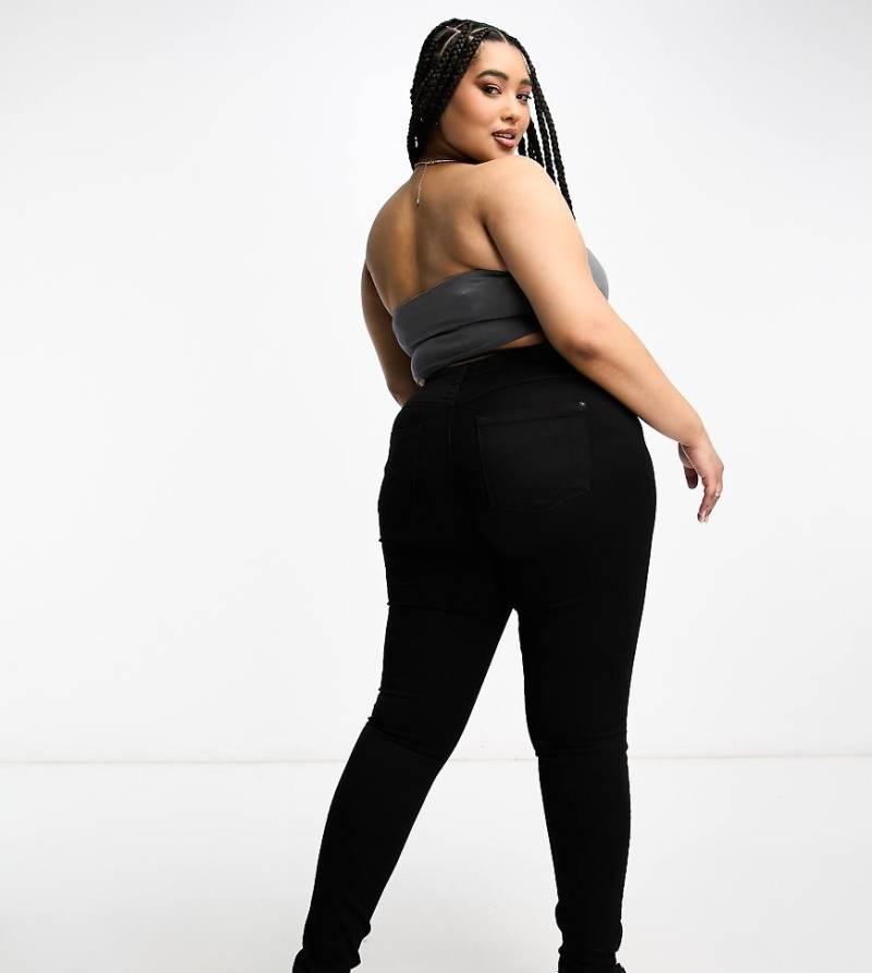 Only Curve - Augusta - Skinny-Jeans mit hoher Taille in Schwarz von ONLY Curve